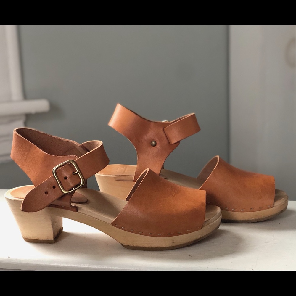 Bryr Emma Mid Heel Sandal Clogs